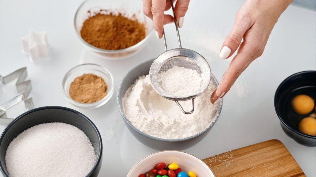 Quy định về khám sức khỏe cho nhân viên dịch vụ ăn uống